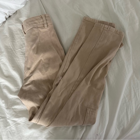 Aritzia Modern Cargo Pants - Picture 5 of 5